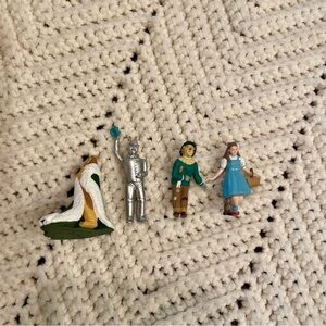 Hallmark Wizard of Oz King of the Forest mini ornaments